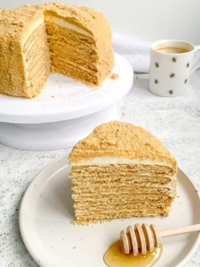 Medovik cake